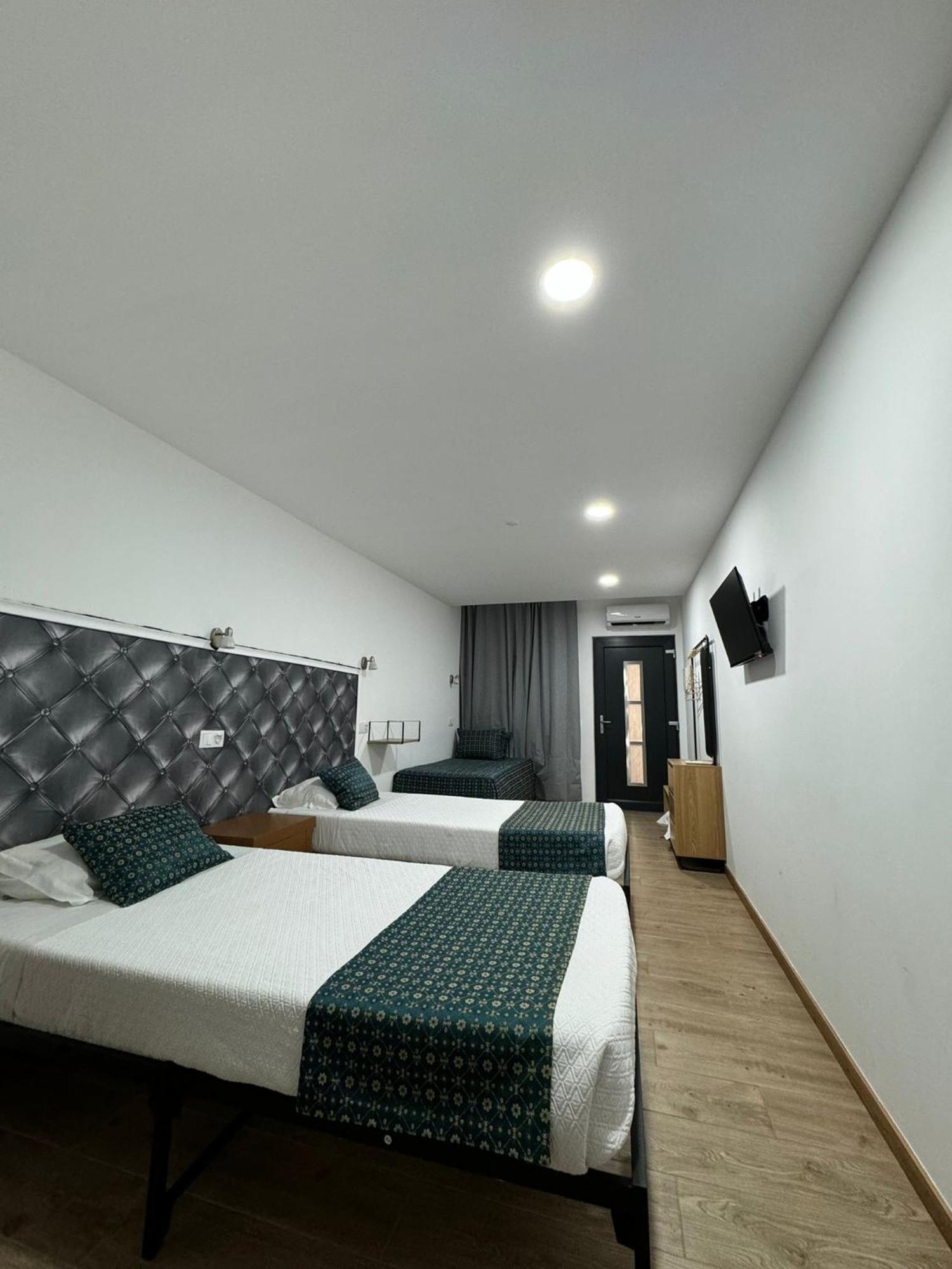 Hotel Rubi Vişeu Exterior foto